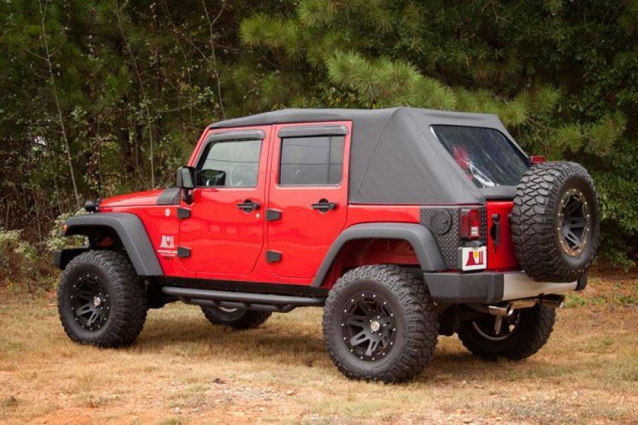  Jeep Wrangler Omix-Ada Power Soft Top 2011 года  (фото 3 из 3)